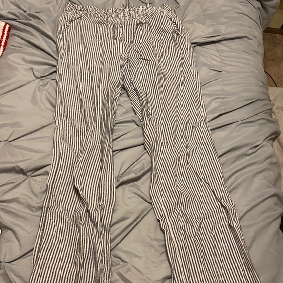 Black and white striped pants, size L - Picture 1 of 1